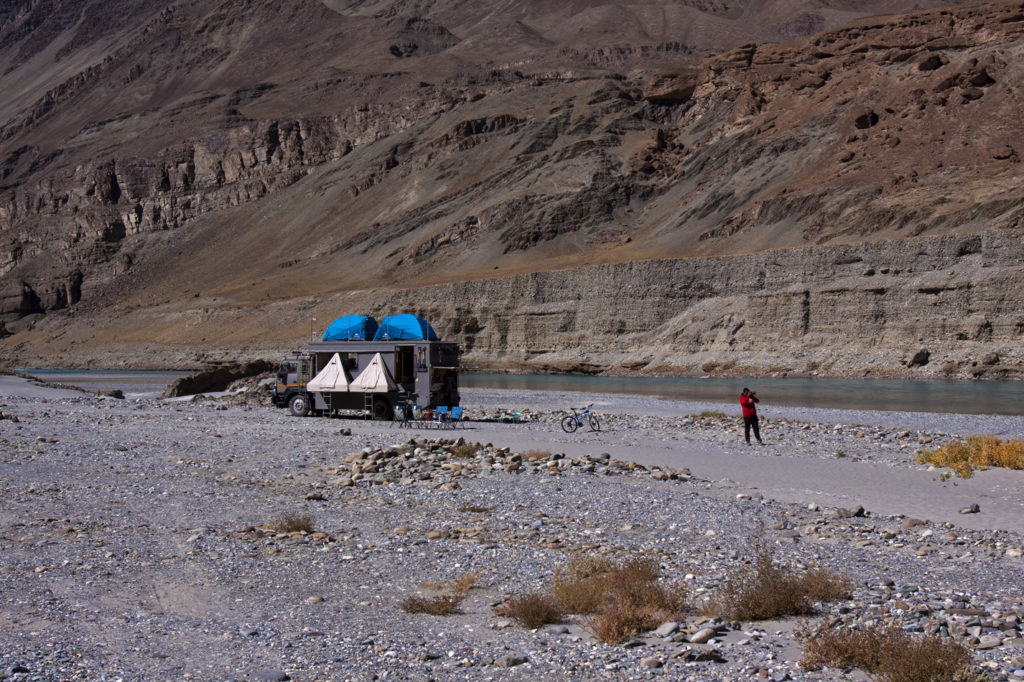 <img src="offbeat caravan camping holidays ladakh.jpeg" alt="caravan offbeat soft adventure campervan in ladakh riverside camp aristocratic nomadic  exclusive location for glamping high quality experience best family holidays, vacation for couples india"> 