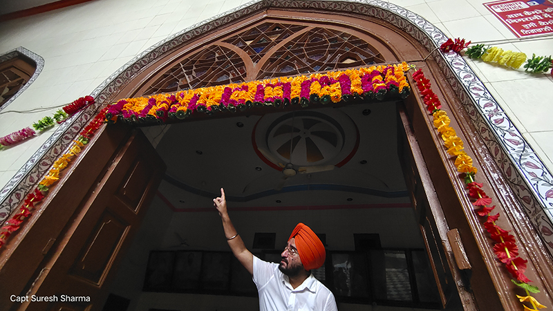 heritage walk conducted by raminder pal singh photo journalist in old city of amritsar india.