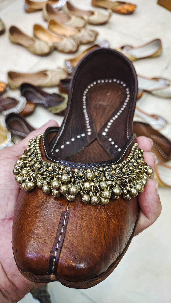 punjabi jutti kasuri tille wali is a traditional handmade footwear shoe very popular for women in punjab amritsar india.